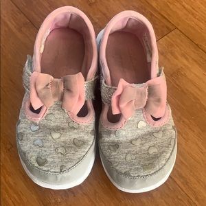 Skechers slip on shoes